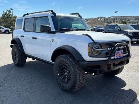 New 2026 Ford Bronco Badlands w/ Sasquatch Package image 7