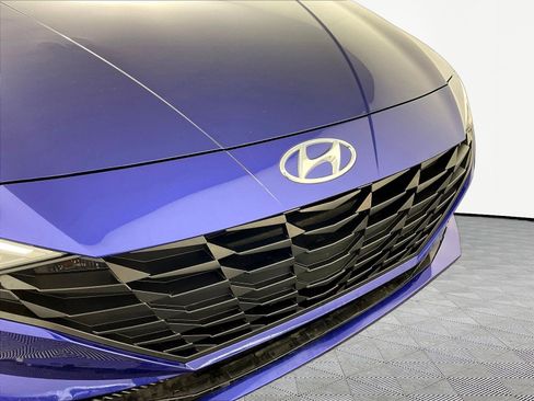 Used 2022 Hyundai Elantra SEL FWD image 30