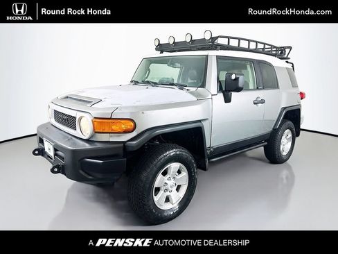Used 2010 Toyota FJ Cruiser 4WD image 1