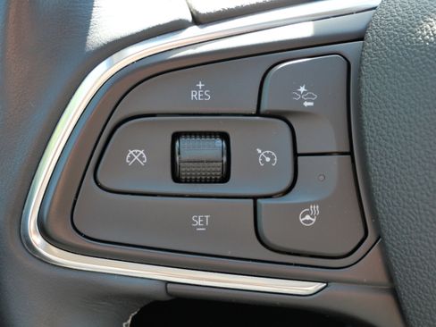 Used 2023 Buick Encore GX Essence w/ Experience Buick Package image 28