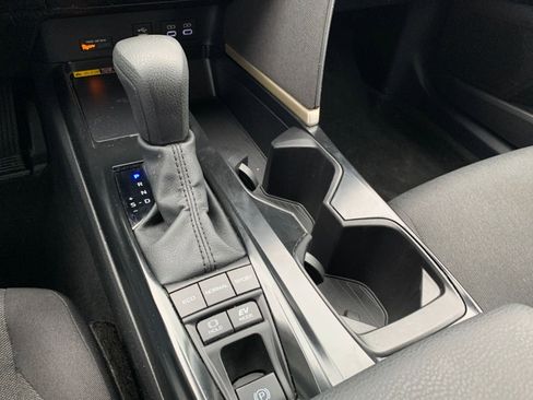 Used 2025 Toyota Camry LE image 40