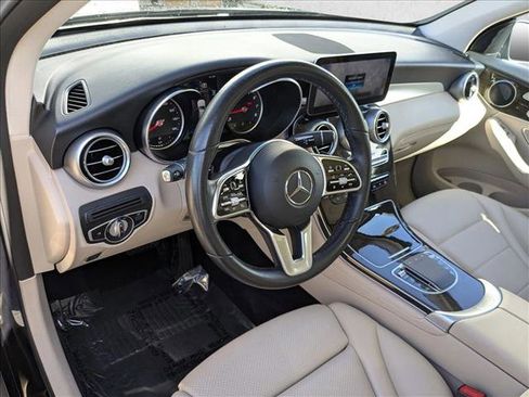 Used 2020 Mercedes-Benz GLC 300 4MATIC image 10