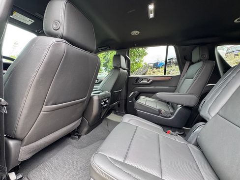 Used 2026 GMC Yukon Denali AWD/4WD image 52
