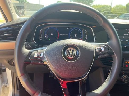 Used 2020 Volkswagen Jetta SEL Premium FWD image 17