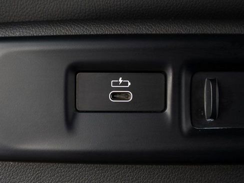 Used 2022 BMW X7 xDrive40i w/ Premium Package image 37