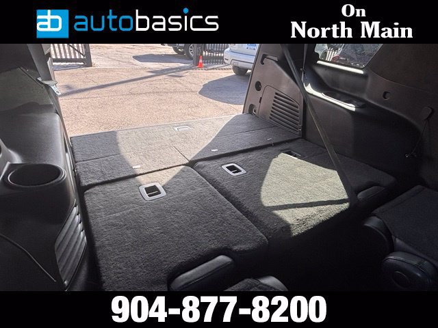 Used 2018 Cadillac Escalade Platinum RWD image 31