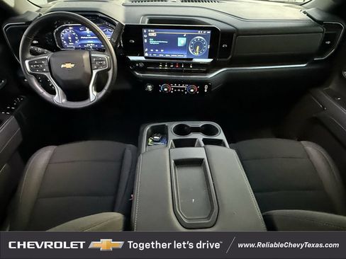 Used 2024 Chevrolet Silverado 1500 LT w/ Z71 Off-Road Package AWD/4WD image 13