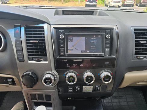Used 2015 Toyota Sequoia Limited RWD image 29