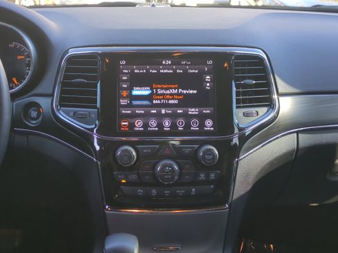 Certified 2022 Jeep Grand Cherokee Limited w/ Tech Group image 19