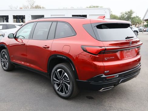 Certified 2026 Buick Enclave Sport Touring w/ Power Package image 7