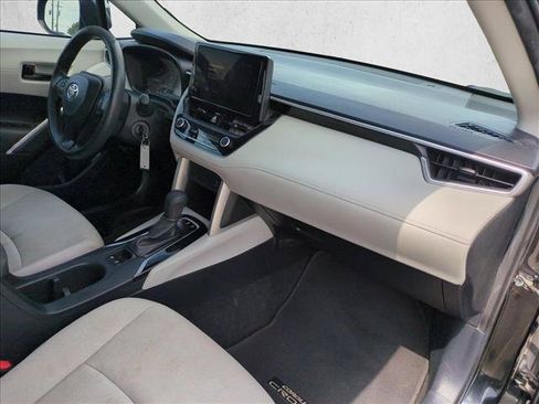 Used 2023 Toyota Corolla Cross L FWD image 22