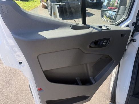 Used 2025 Ford Transit 250 Low Roof w/ Exterior Upgrade Package RWD image 10