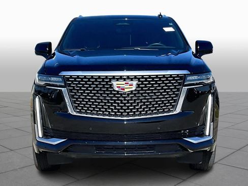 Used 2024 Cadillac Escalade Premium Luxury image 4