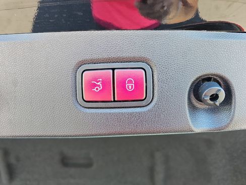 Used 2014 Mercedes-Benz CLS 550 4MATIC image 34