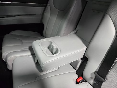 Used 2022 Hyundai Palisade SEL w/ 8P Bench Seat Package image 36