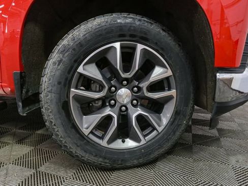 Used 2022 Chevrolet Silverado 1500 LT AWD/4WD image 15