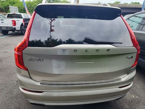 Used 2017 Volvo XC90 T6 Momentum w/ Vision Package AWD/4WD image 8