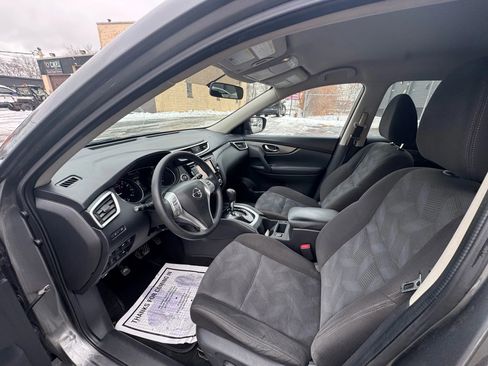 Used 2016 Nissan Rogue SV w/ SV Premium Package image 10