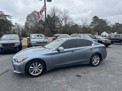 Used 2016 INFINITI Q50 Premium w/ 2.0T Premium Plus Package image 3