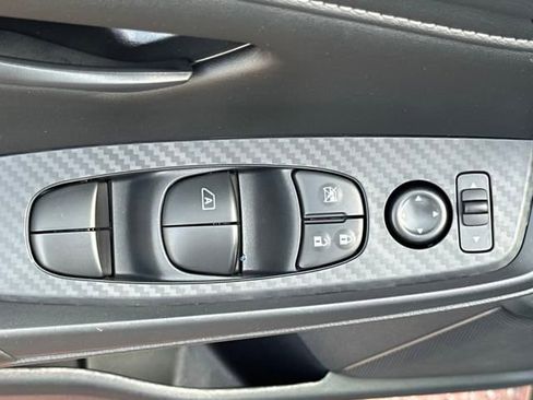 Used 2025 Nissan Sentra S image 12