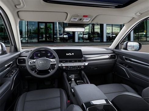New 2025 Kia Telluride S image 14