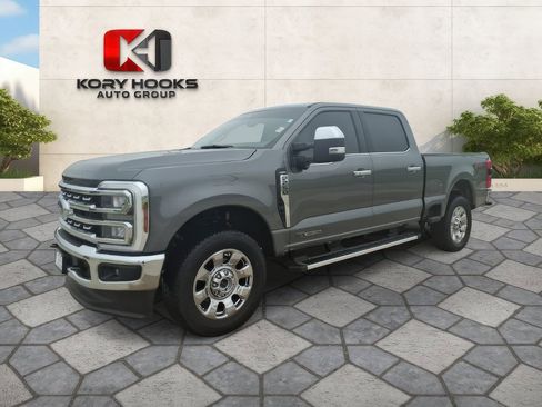 Used 2025 Ford F250 Lariat w/ Chrome Package AWD/4WD image 1