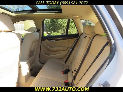 Used 2014 BMW X1 xDrive28i w/ Cold Weather Package image 9