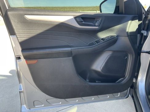 Used 2022 Ford Escape SE w/ Convenience Package image 12