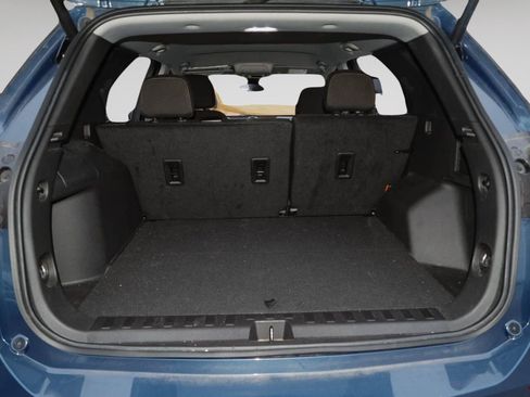 Used 2024 Chevrolet Equinox LT FWD image 9