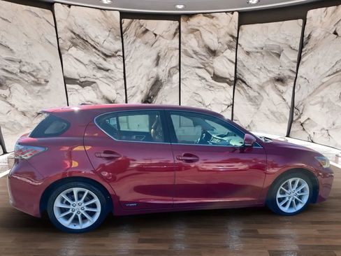 Used 2013 Lexus CT 200h image 7