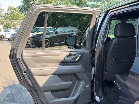 Used 2022 Chevrolet Tahoe RST w/ Sport Performance Package AWD/4WD image 22