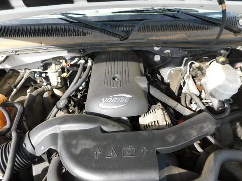 Used 2004 Chevrolet Tahoe LS w/ Safe And Secure Package image 20