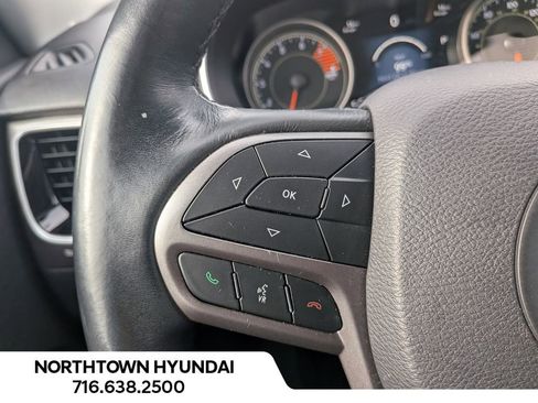 Used 2019 Jeep Cherokee Limited image 27