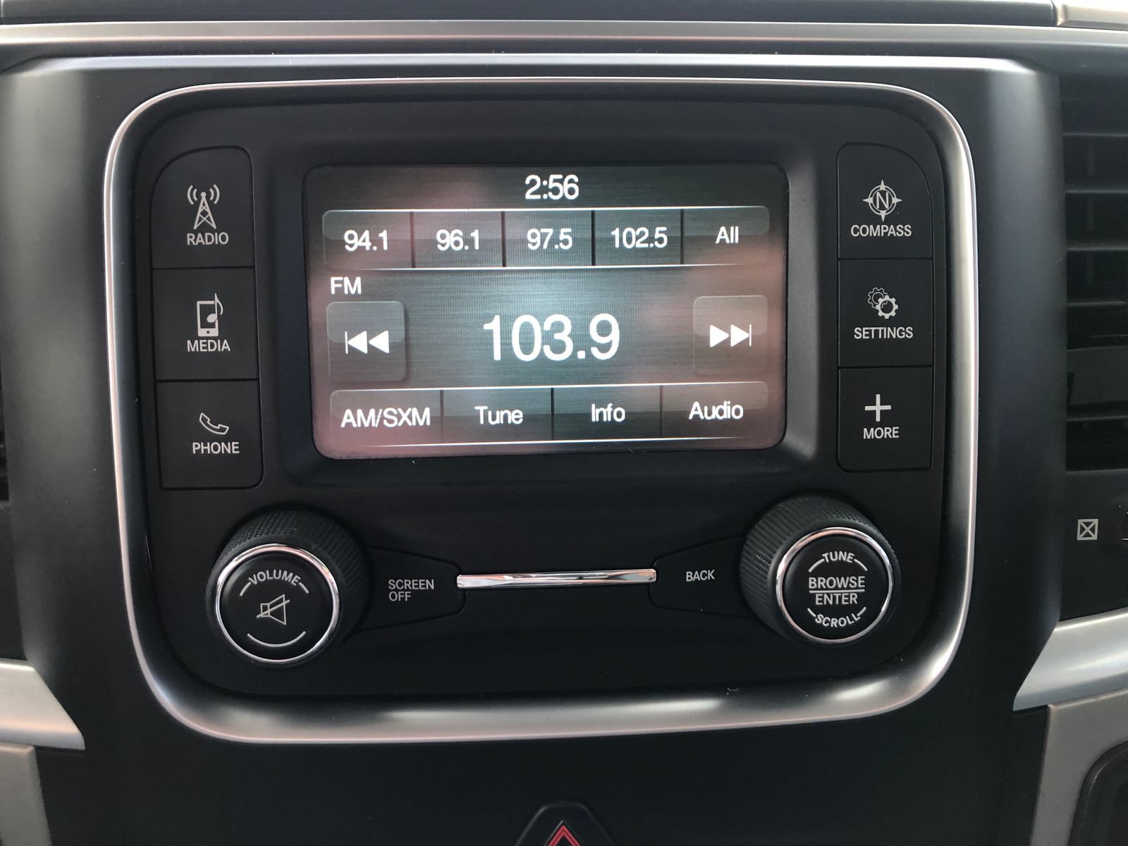 Used 2016 RAM 2500 SLT AWD/4WD image 27