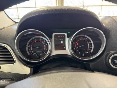 Used 2016 Dodge Journey SE w/ Flexible Seating Group image 19