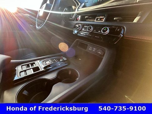 Used 2024 Honda Pilot TrailSport image 25