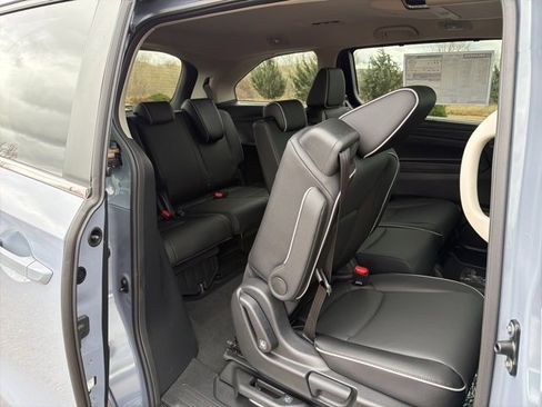 New 2026 Honda Odyssey Touring image 58