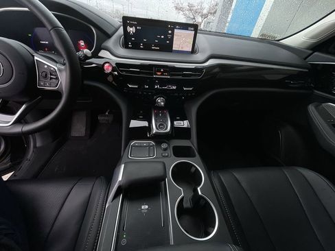 Used 2024 Acura MDX SH-AWD w/ Technology Package image 34
