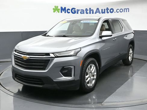 Used 2023 Chevrolet Traverse LS image 19