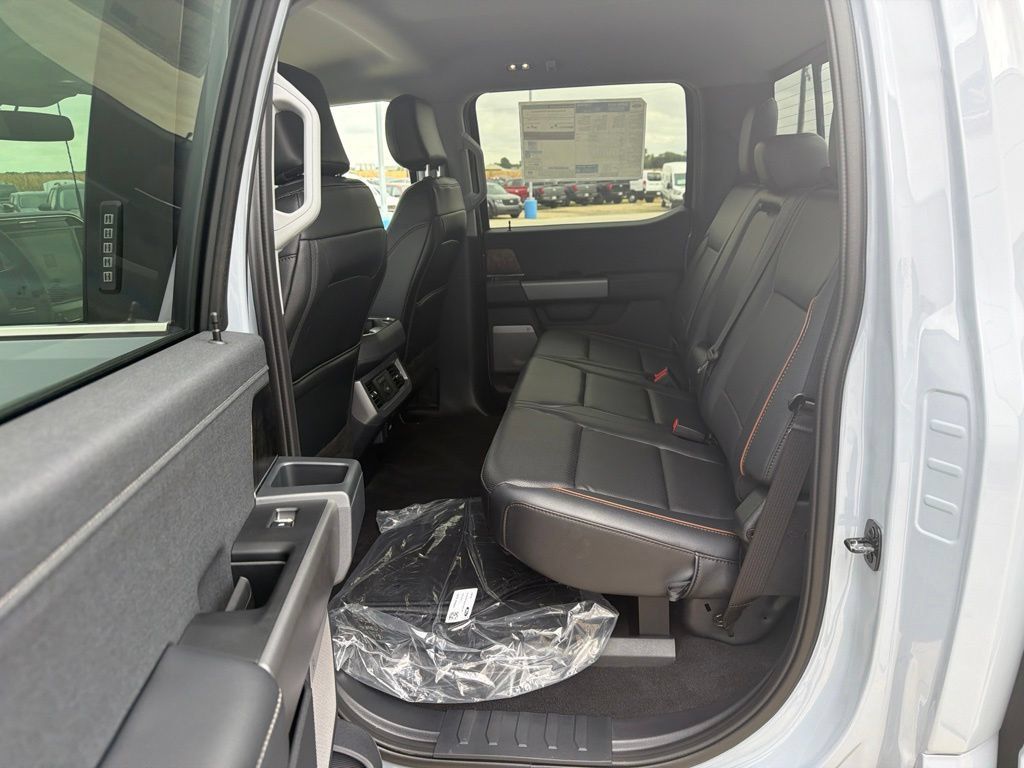 New 2026 Ford F350 Lariat w/ Lariat Premium Package AWD/4WD image 25