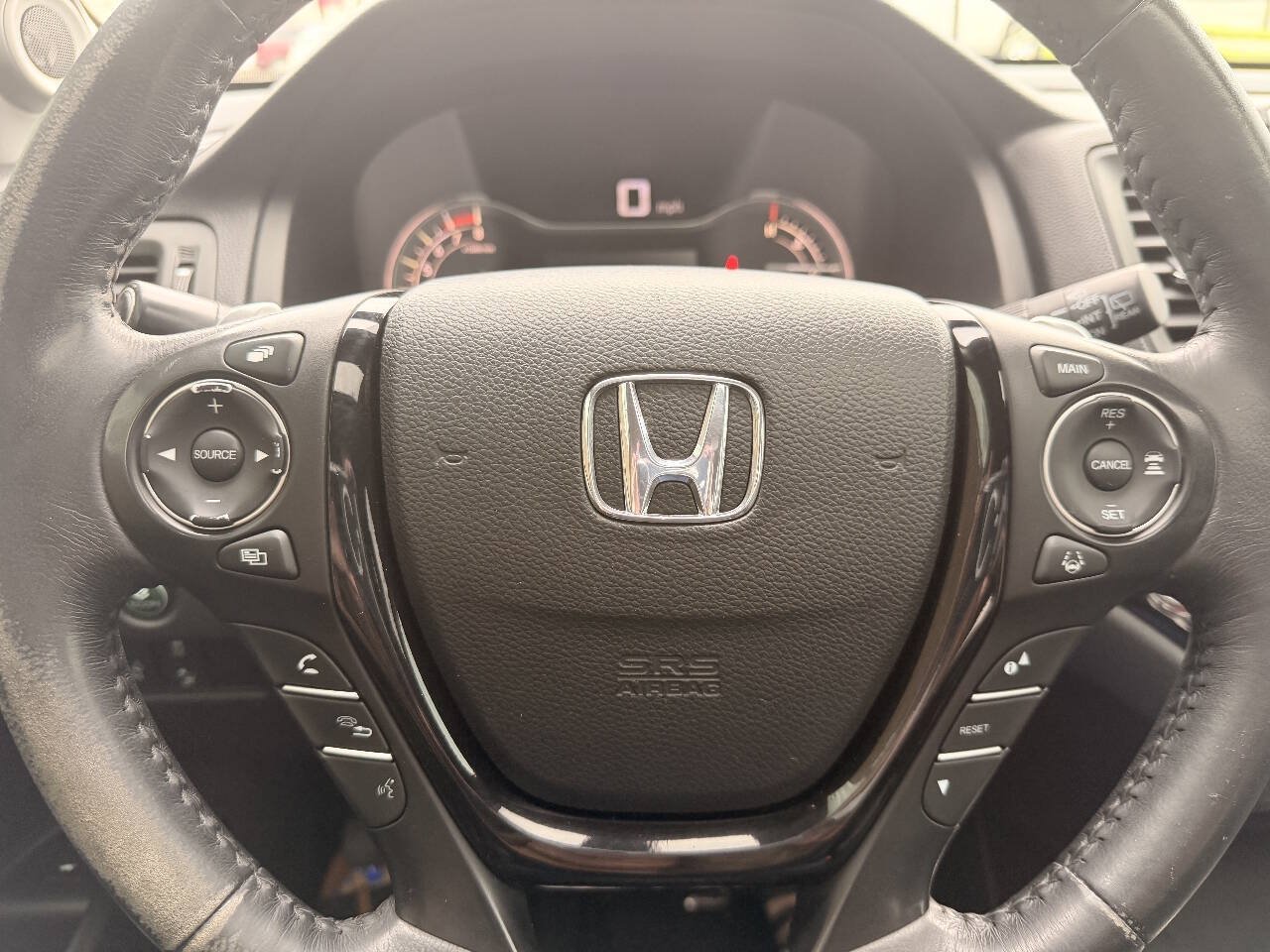Used 2016 Honda Pilot Touring image 26