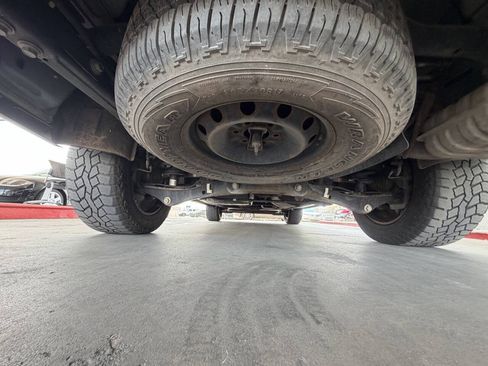 Used 2019 Ford Expedition Limited w/ Equipment Group 301A AWD/4WD image 23