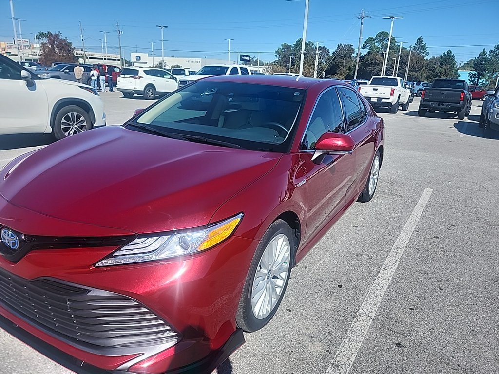Used 2020 Toyota Camry XLE FWD image 15