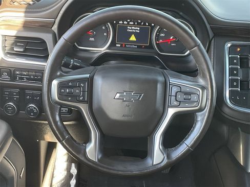 Used 2021 Chevrolet Suburban Z71 w/ Z71 Off-Road Package image 18