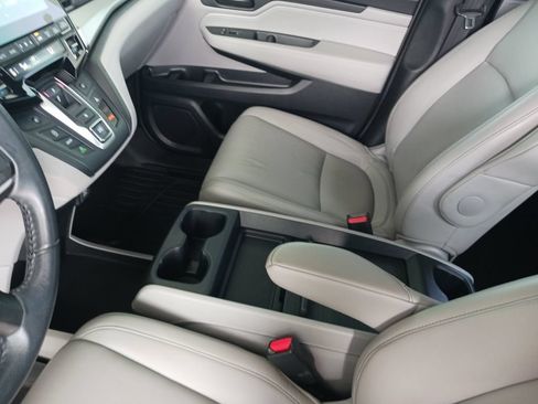 Used 2021 Honda Odyssey EX-L image 11