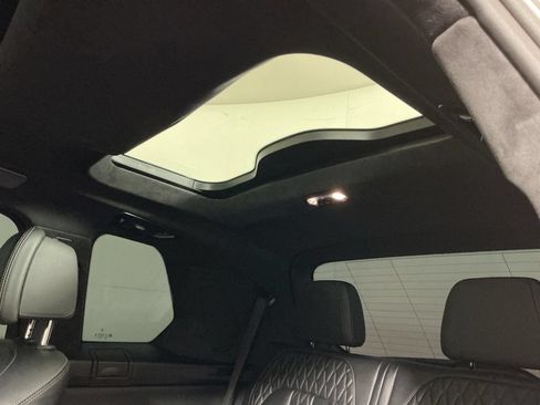 Certified 2025 BMW X7 M60i AWD/4WD image 30