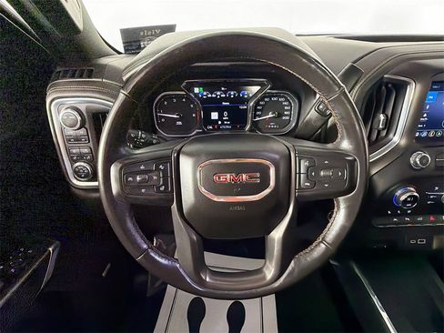 Used 2022 GMC Sierra 1500 AT4 w/ Technology Package image 11