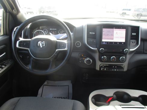 Used 2024 RAM 2500 Big Horn w/ Bed Utility Group image 11