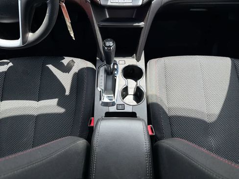 Used 2017 Chevrolet Equinox LT FWD image 30