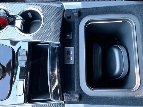 Used 2025 Cadillac Escalade V w/ LPO, ONYX Package AWD/4WD image 16